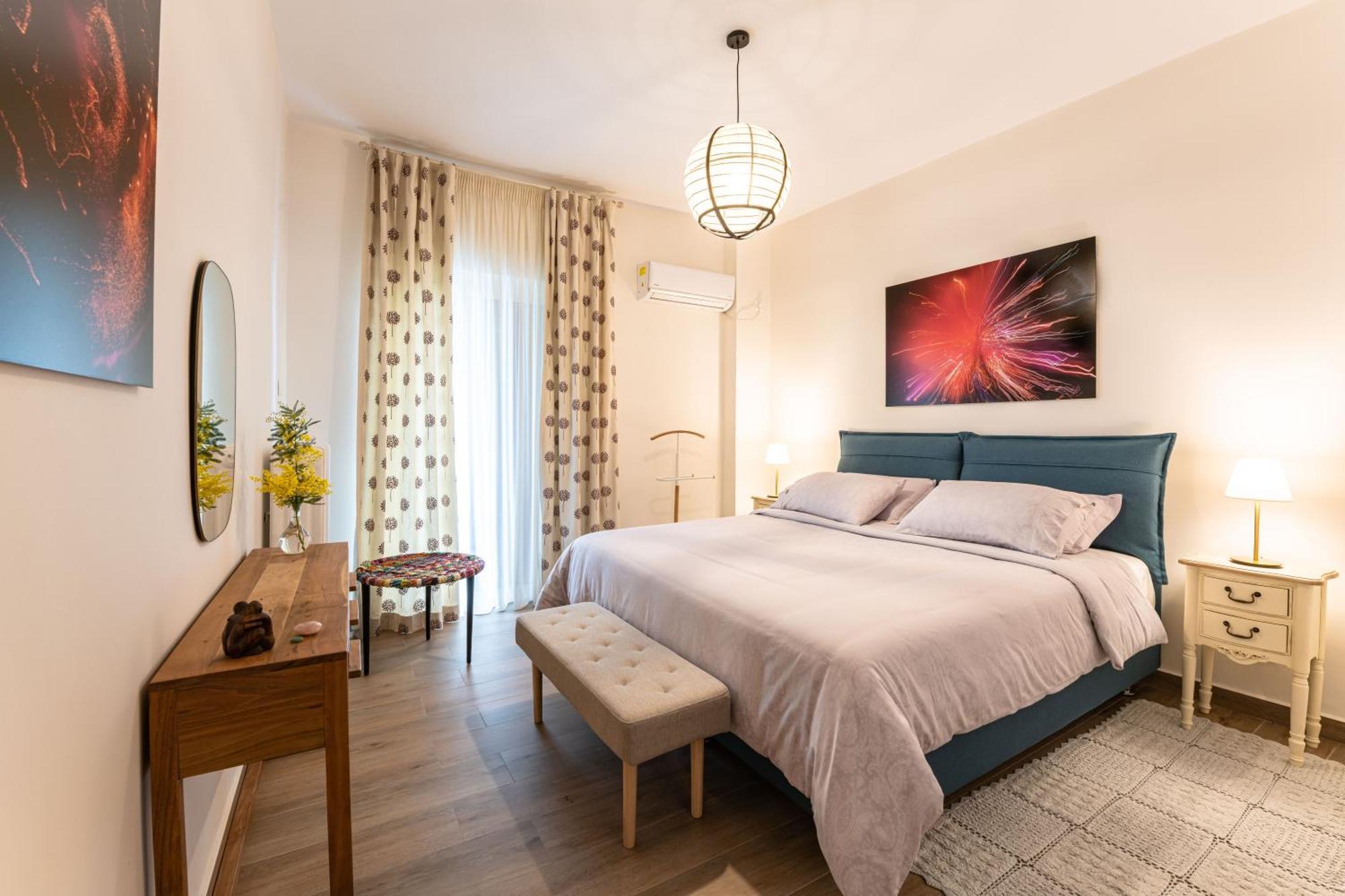 Апартаменты Artsy Spacious Cozy In Glyfada Center
