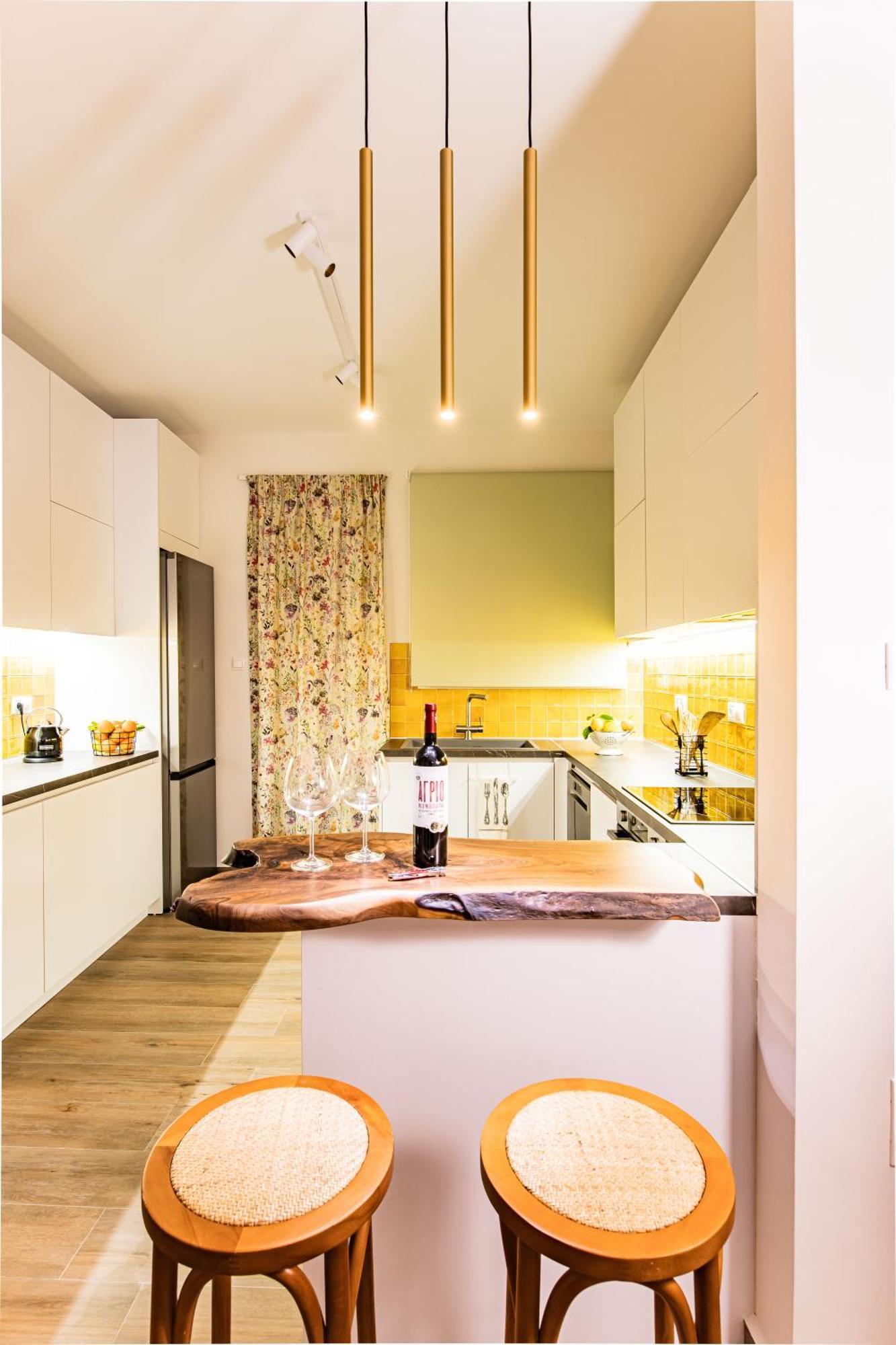 Artsy Spacious Cozy In Glyfada Center *